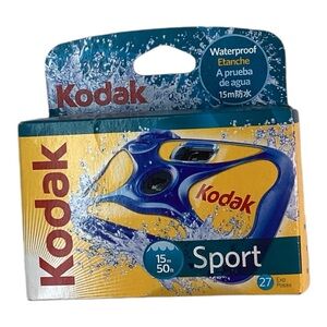 Kodak Max Waterproof 35mm Point & Shoot Film Camera New‎ In Box